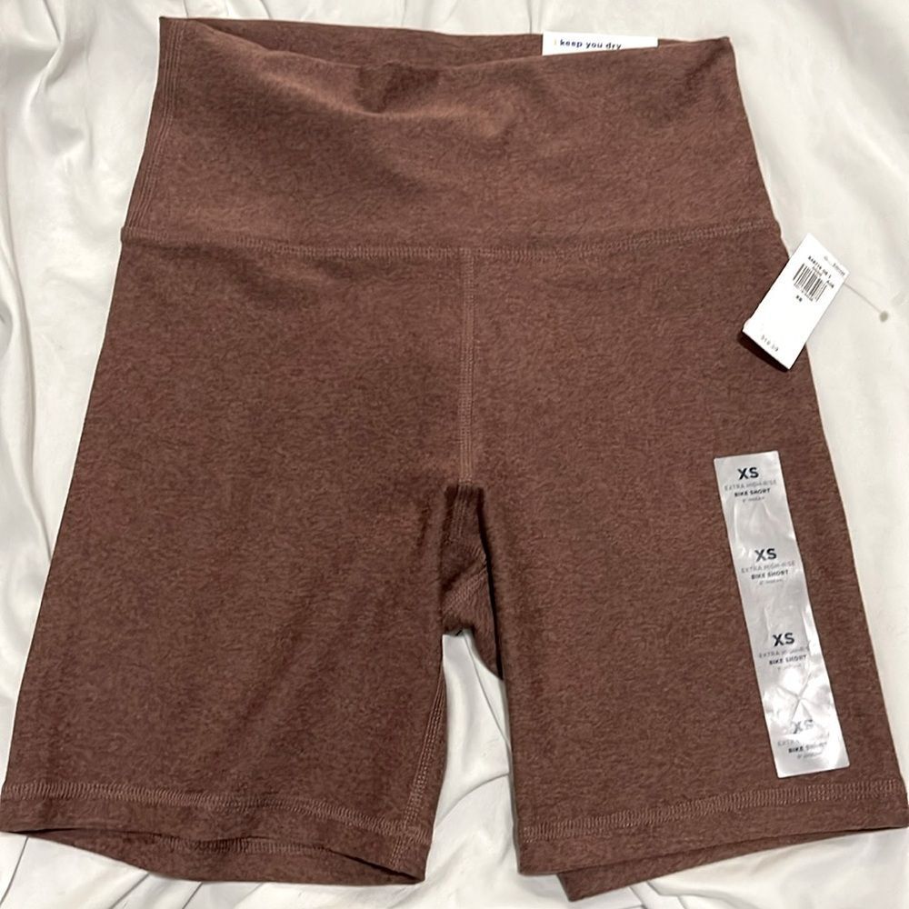 NWT- Old Navy - XS. High Waist Bike Short